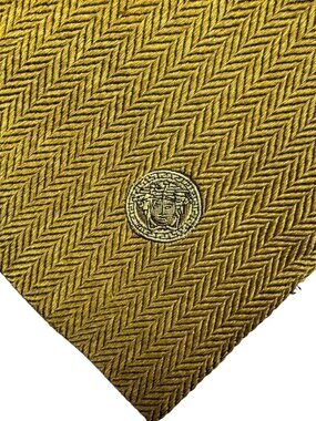 Gianni Versace Men's 100% Silk Neck Tie Gold • Italy
